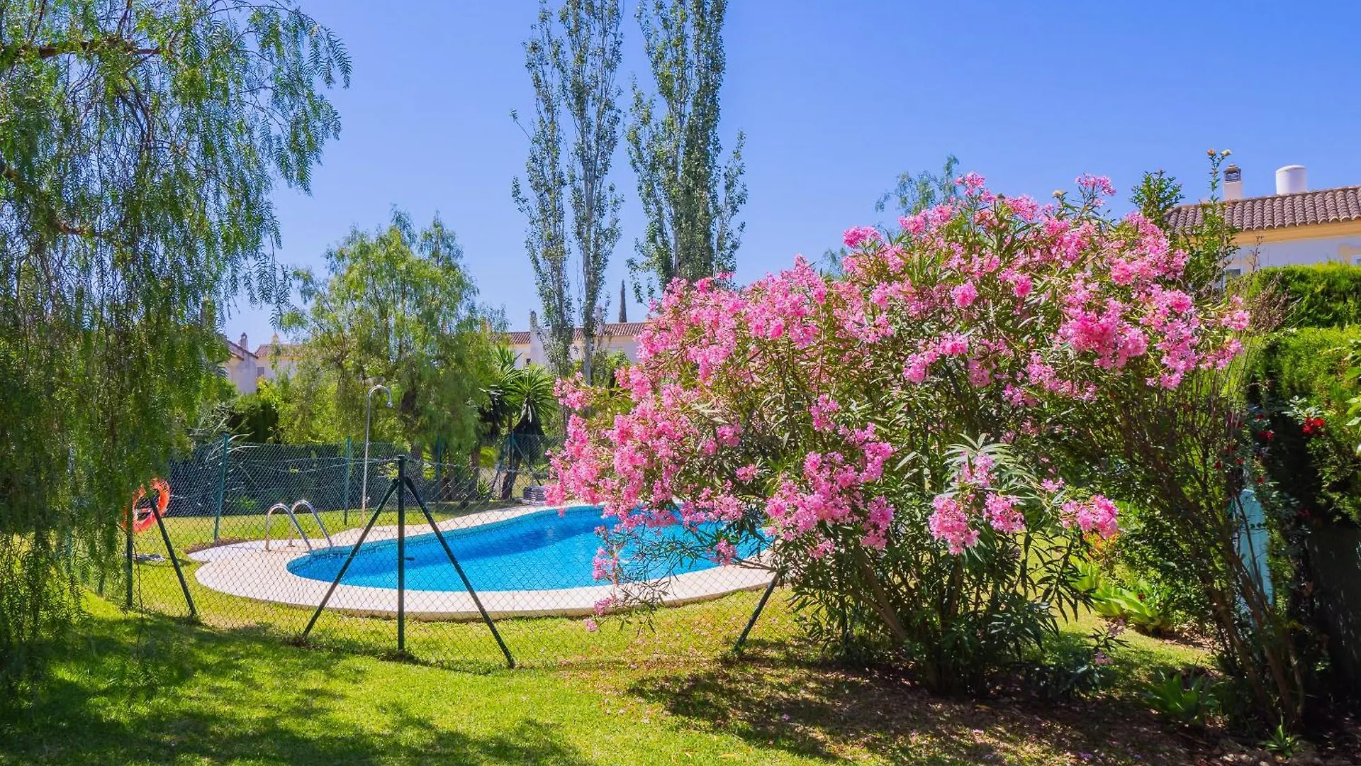 Villa Cubo'S Townhouse Sierrezuela Fuengirola