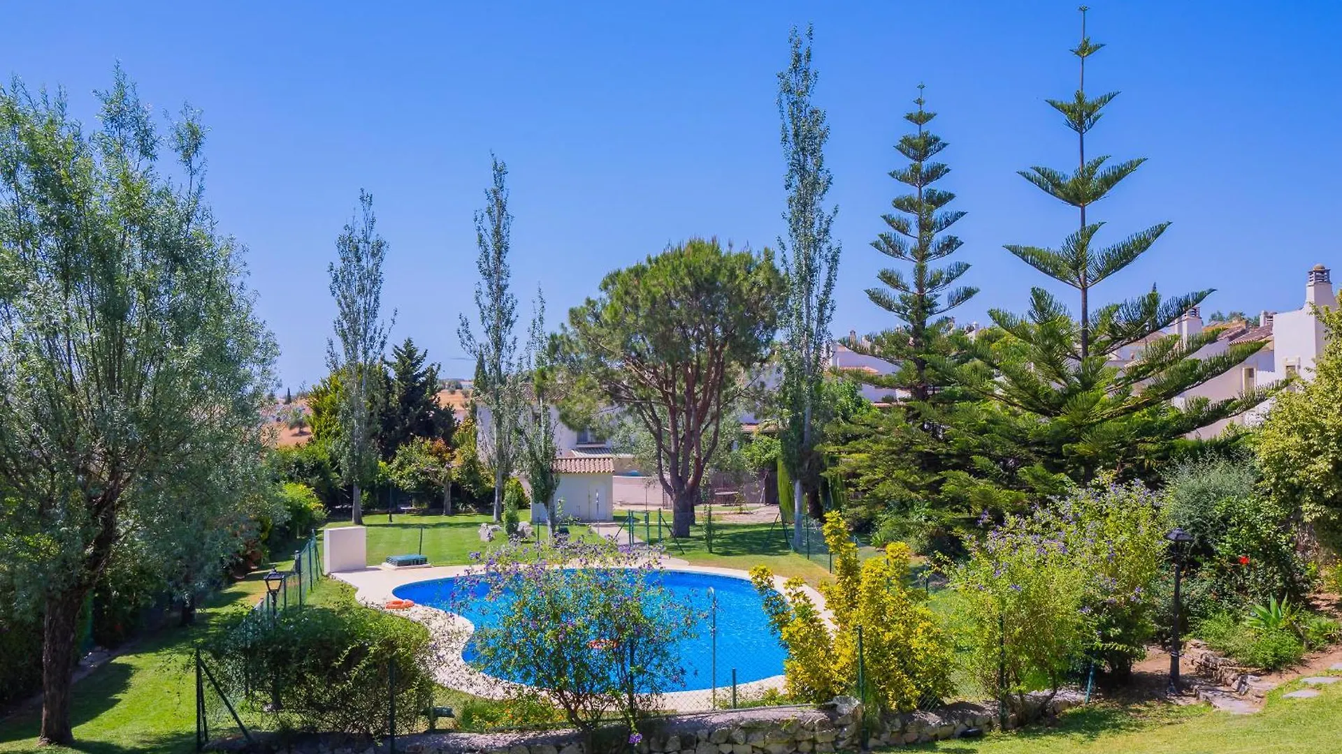 Villa Cubo'S Townhouse Sierrezuela Fuengirola 0*,